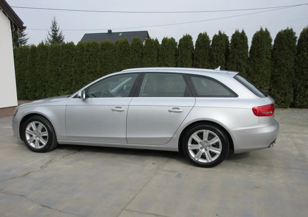 Audi A4 cena 30900 przebieg: 299000, rok produkcji 2010 z Bobowa małe 254